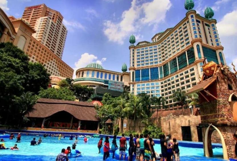 Exclusive Family Suites @ Sunway Pyramid Resort 페탈링자야 외부 사진